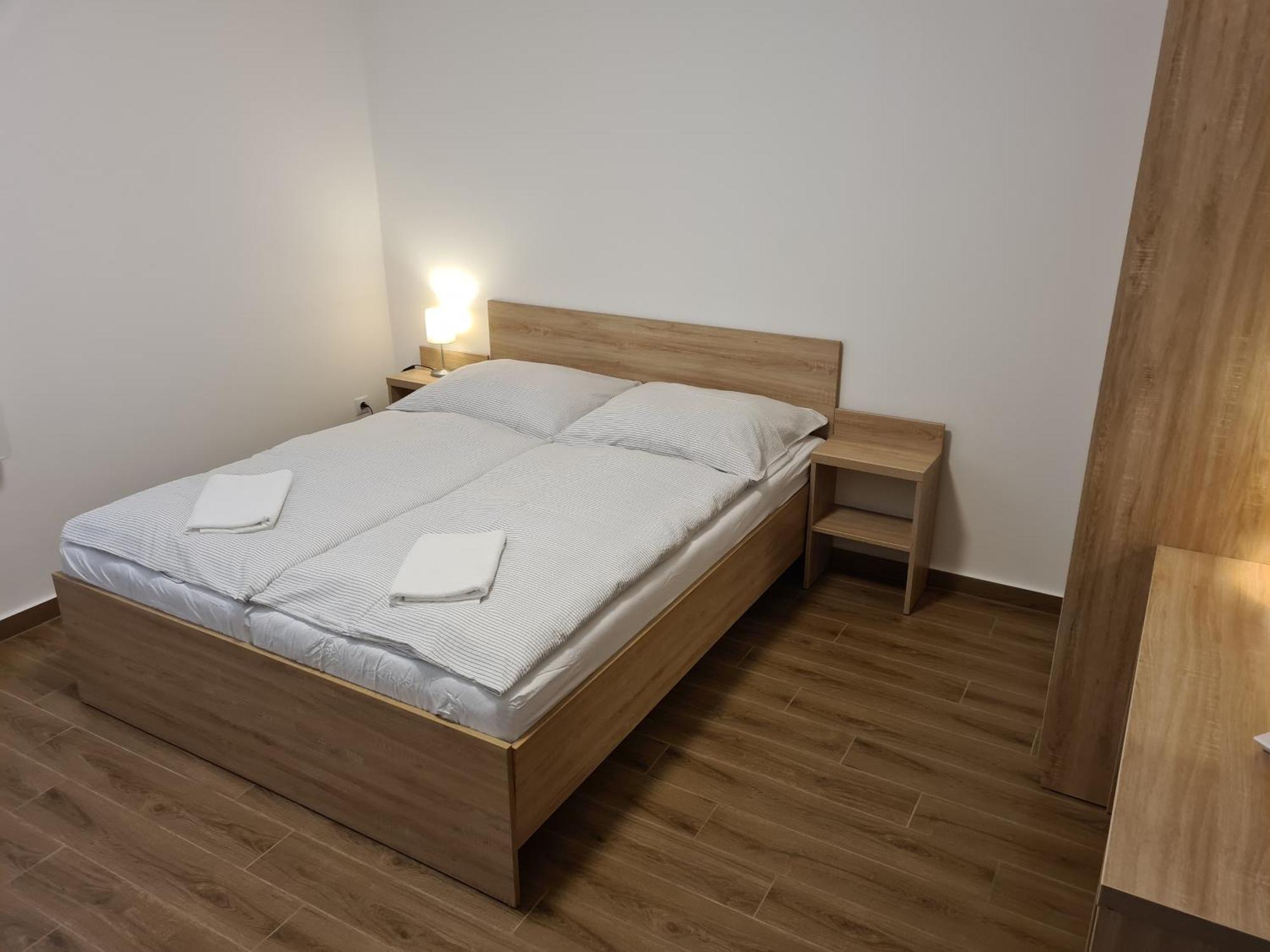 Tancsics Vendeghaz Hotell Siófok Rom bilde